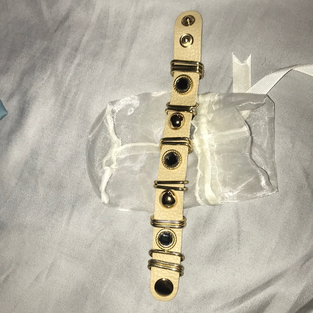 Button Bracelet w Jewel Accents